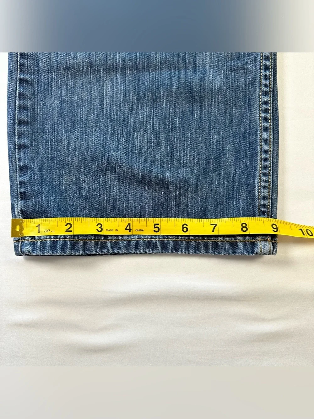 Levi’s 569 Jeans Mens 34x36 Blue Straight Dark Wash Denim Whiskered Loose Fit